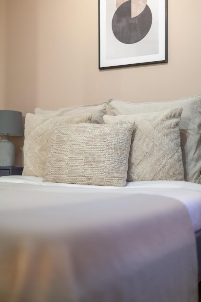 The Richmond Apartments