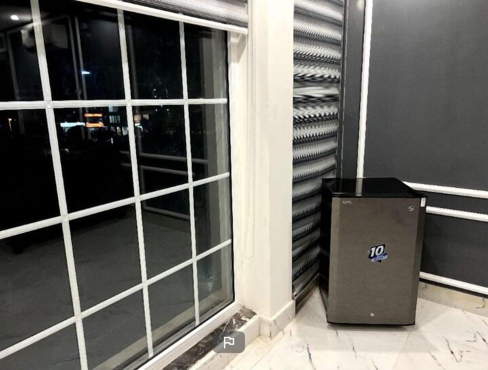 Shades Hotel Apartments