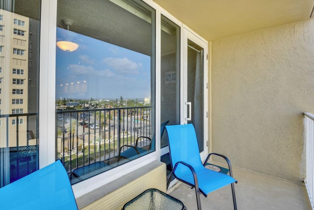 Breezy Daytona Beach Studio w/ Balcony & Views!