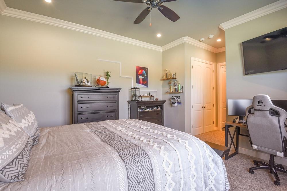 Spacious Owasso Vacation Rental w/ Private Pool!