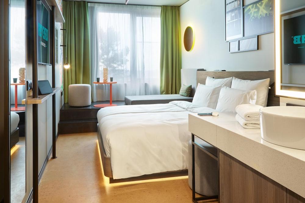 REVERB by HardRock Hamburg