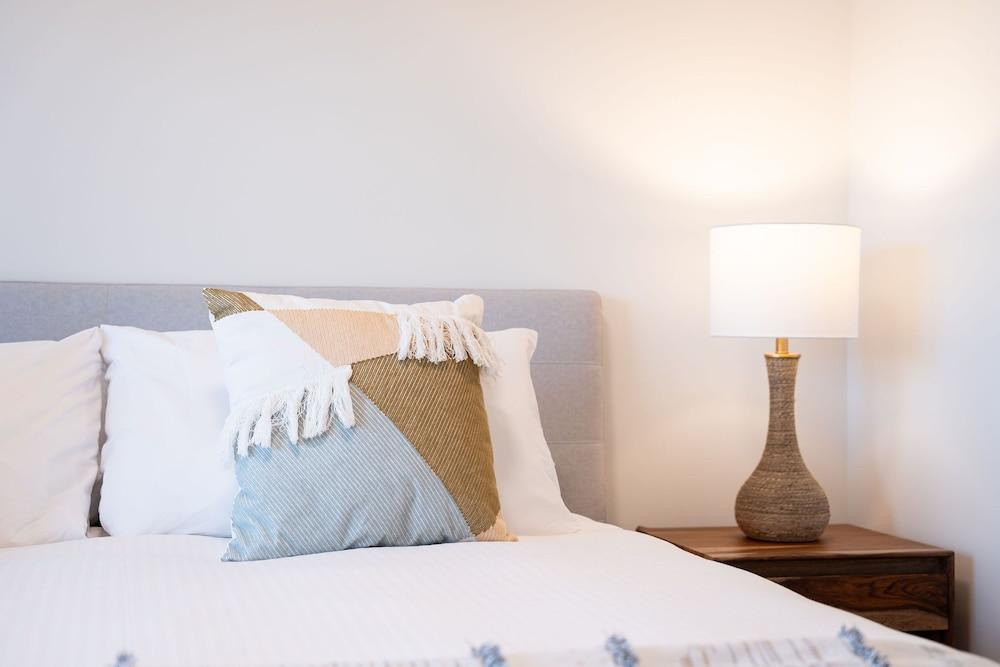 Drop In Condo by Revelstoke Vacations