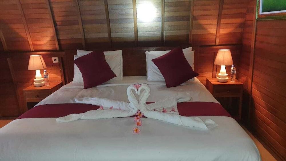 Kelingking Tatakan Bungalow