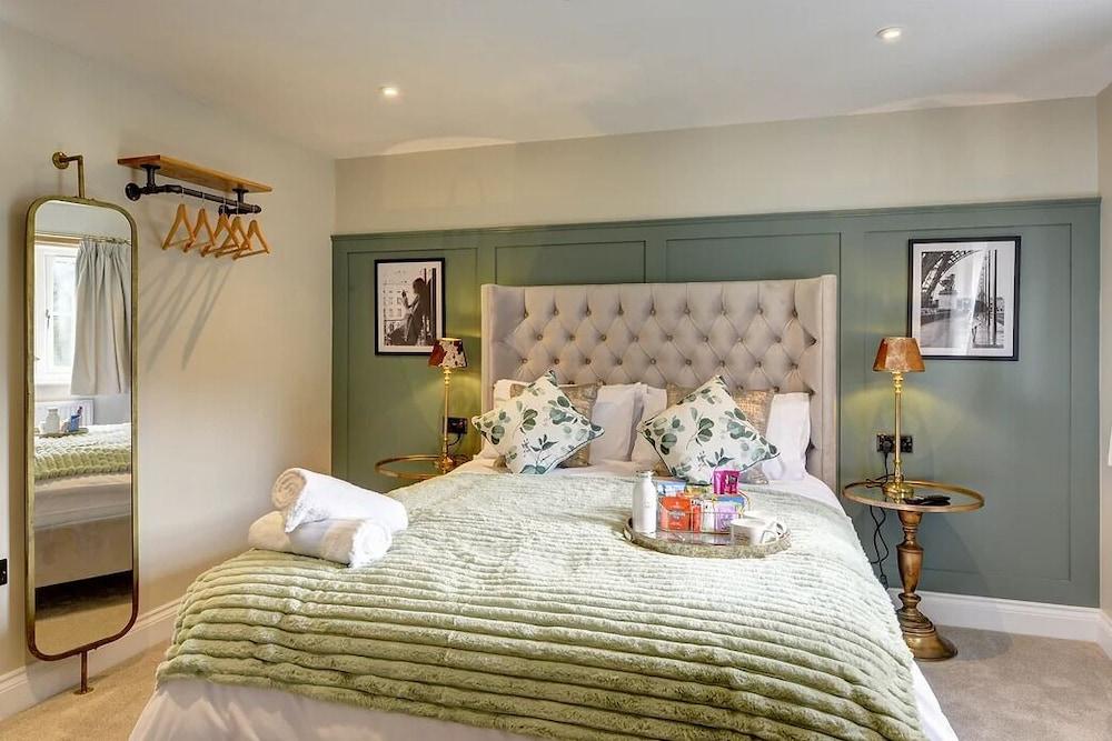 The Bridge House Henley