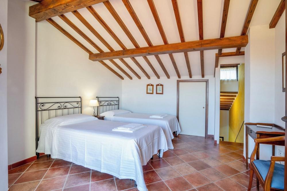 Holiday-Home with pool in San Gimignano