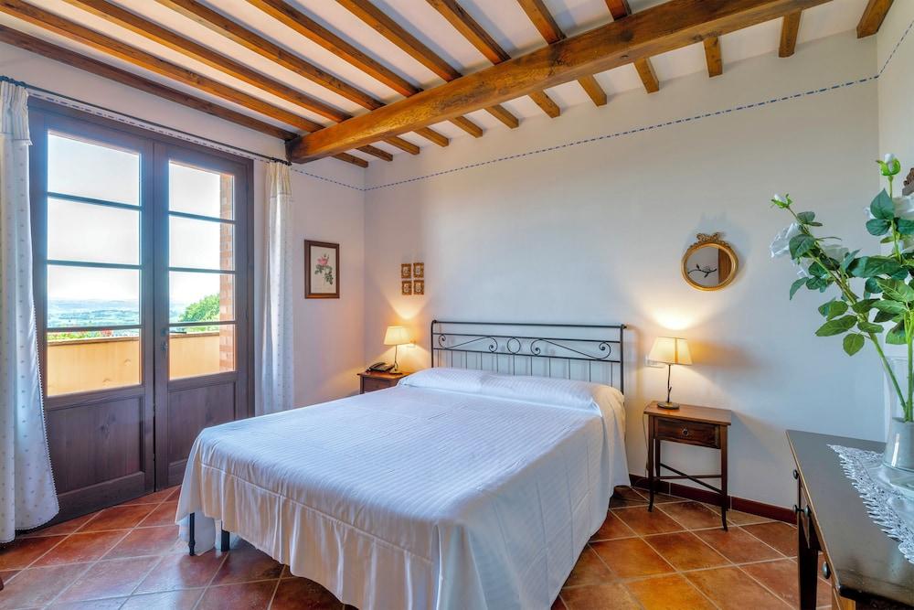 Holiday-Home with pool in San Gimignano