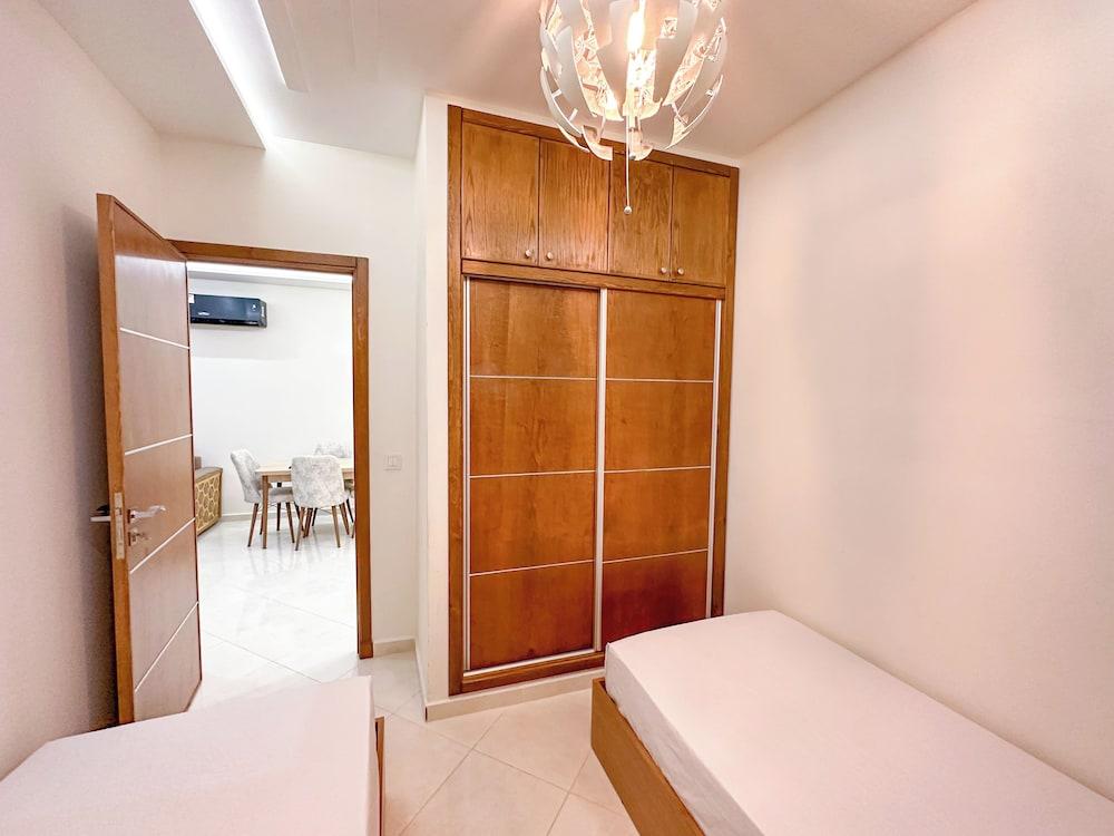 Elite Holiday Homes - Luxury & Centric Flat