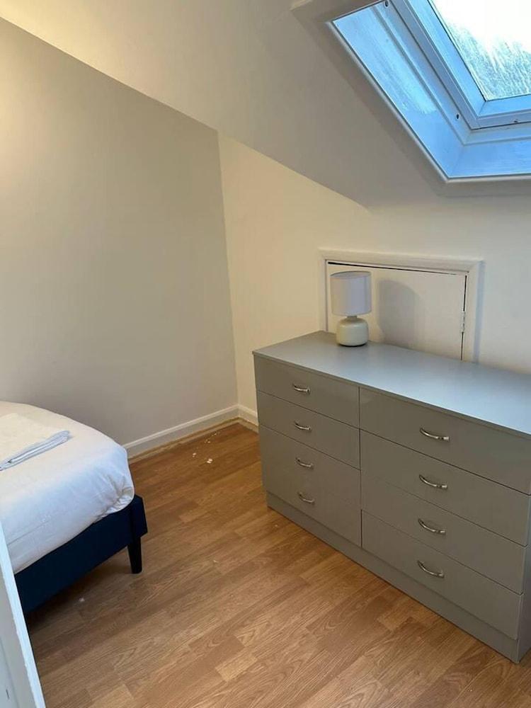 Beautiful 4-bed House in Billericay