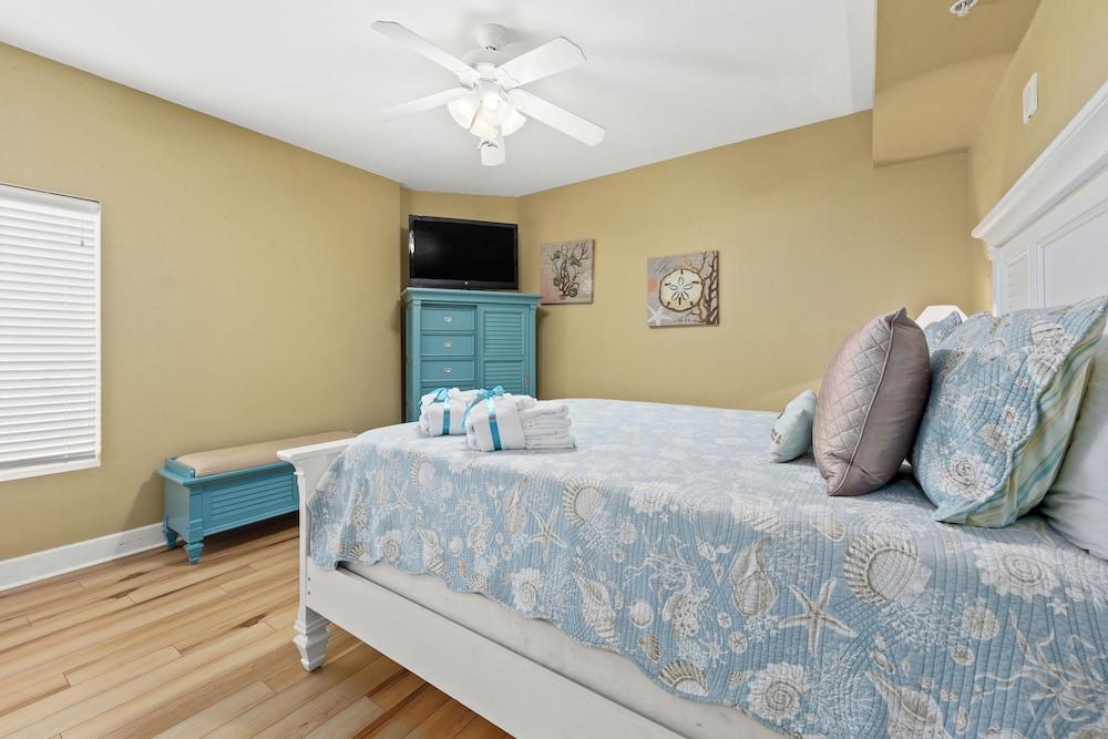 Tidewater Beach Resort