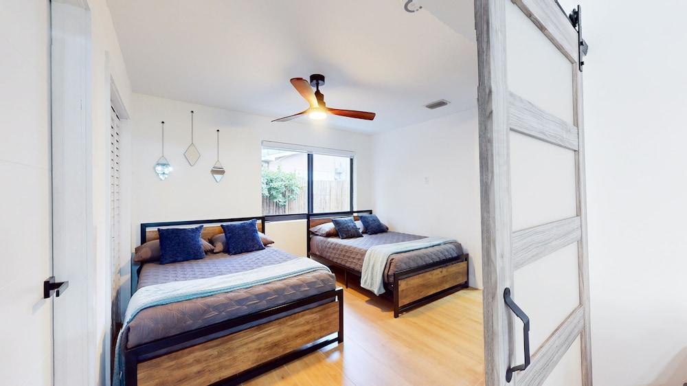 Villa Camila 5BR Luxury Home with Pool