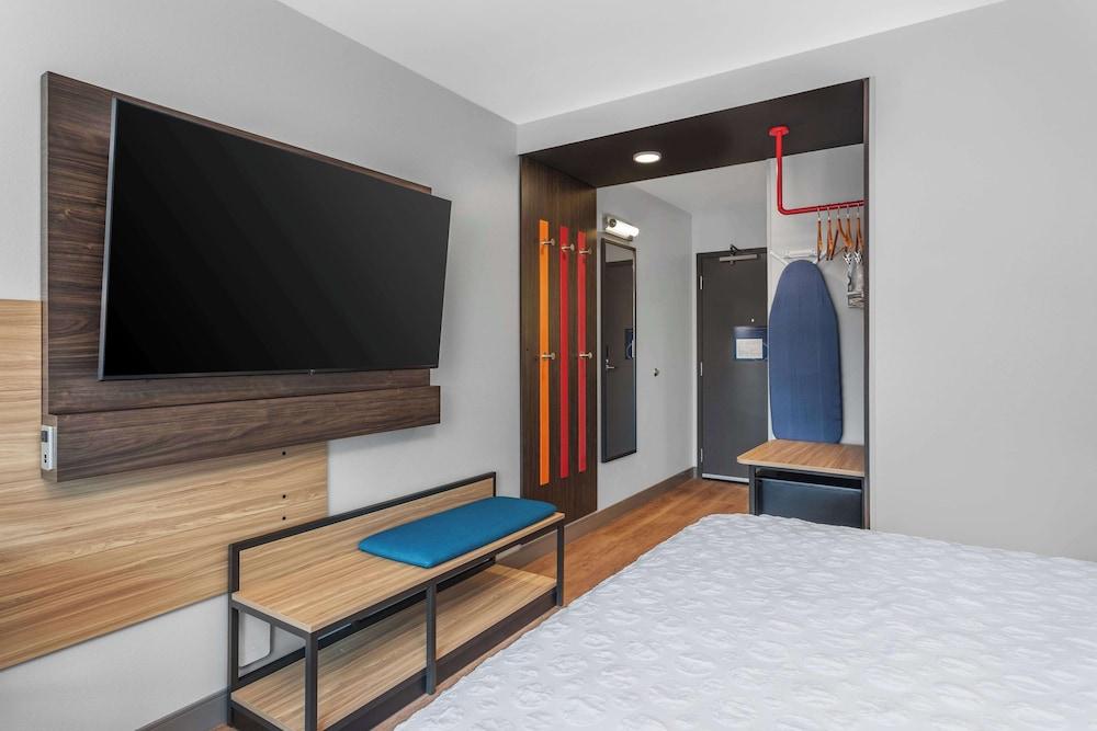 Tru By Hilton Janesville