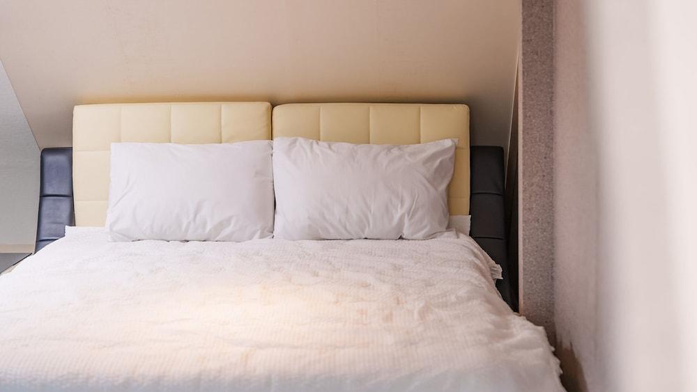 Boeryeong Rainbow Oceanview Pension