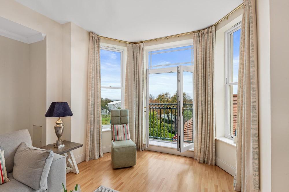 Bryn Y Mor - Tenby Apartment Sea Views