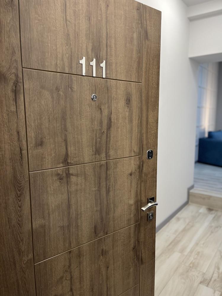 Rooftop City View apartments