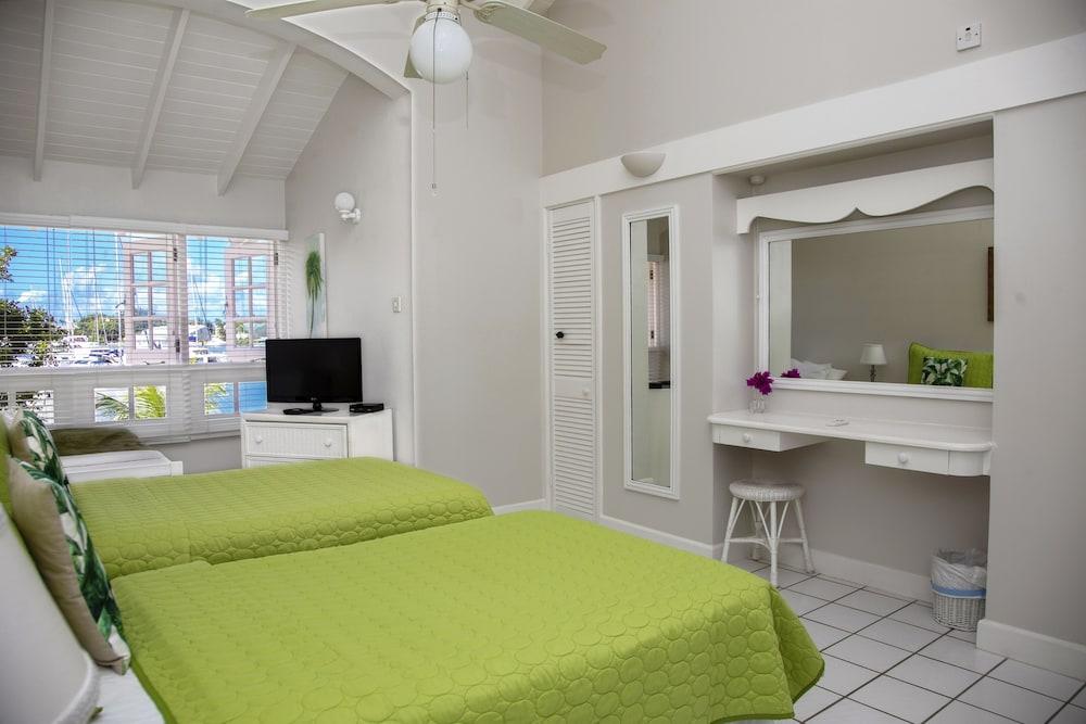 The Anchorage #5 a 3 bedroom Waterfront Condo in Rodney Bay 3 Condo by RedAwning