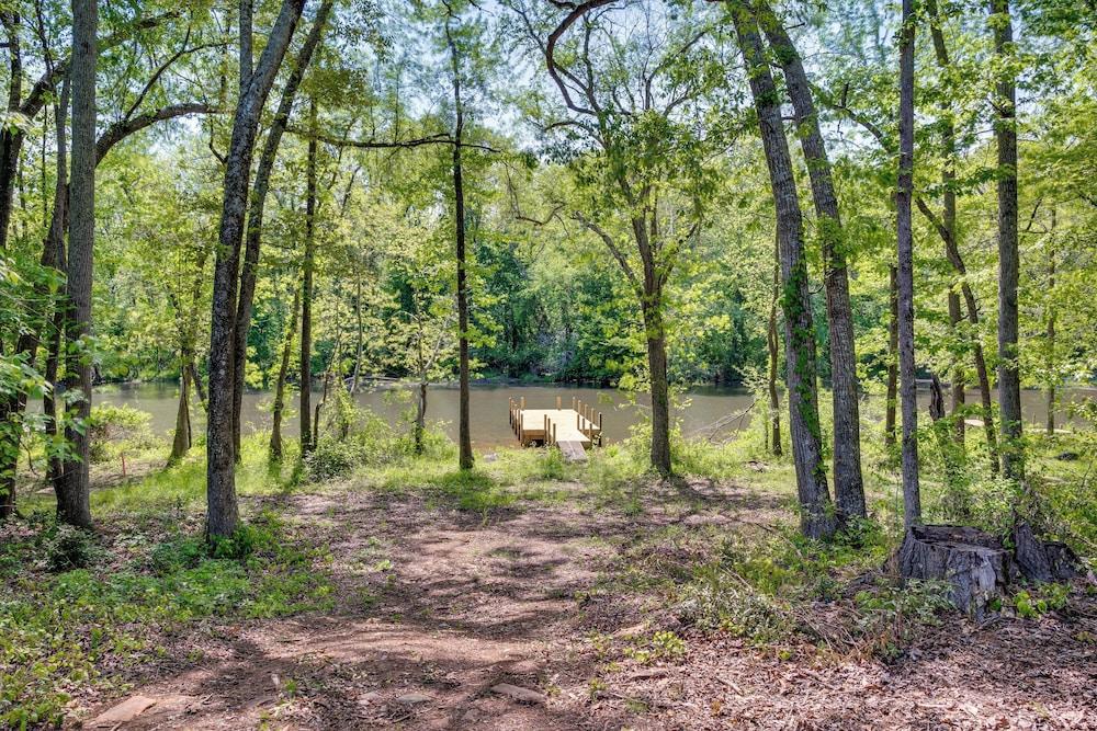 Troy Cabin w/ River Access: Fish, Kayak & More!