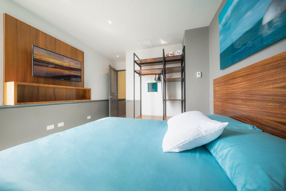 Beautiful Ocean View Condo - Joy