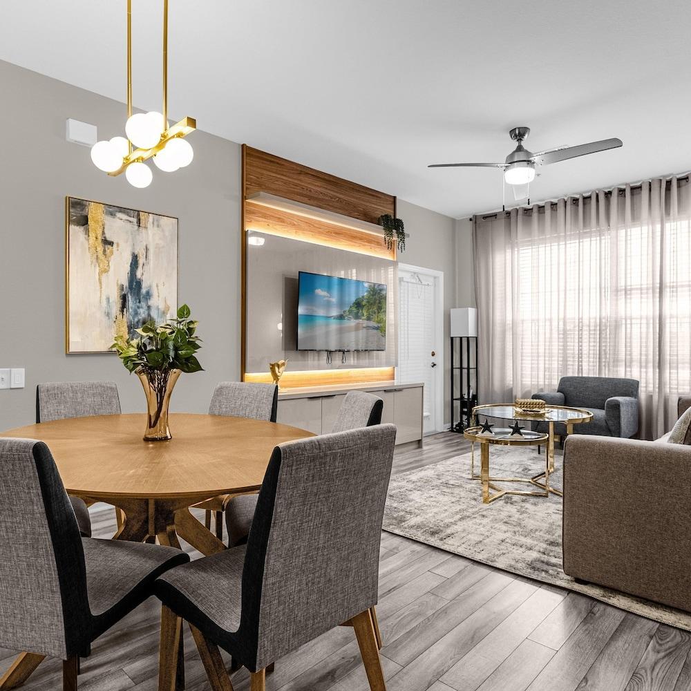 2306 SP - Disney Villa 2BR Pool Near Magic