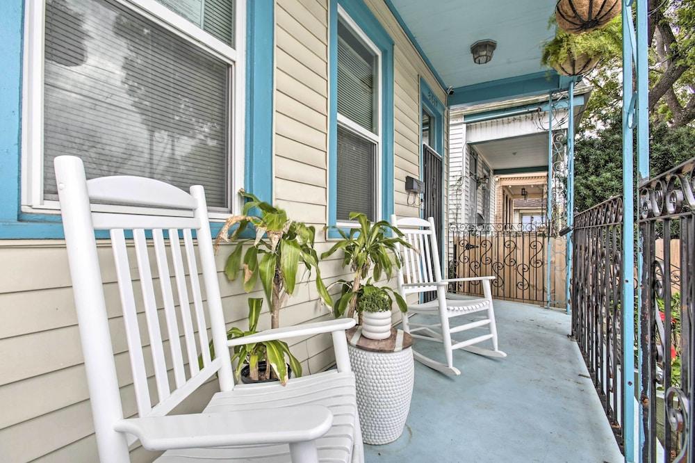 5 Mi to Bourbon Street: Central Nola Home