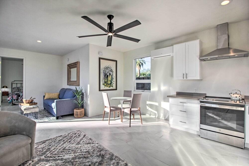 < 3 Mi to U of A: Poolside Oasis in Tucson!