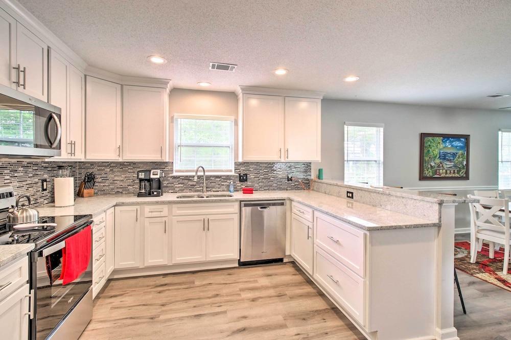 Ideally Located Luxe Beach House on Tybee Island