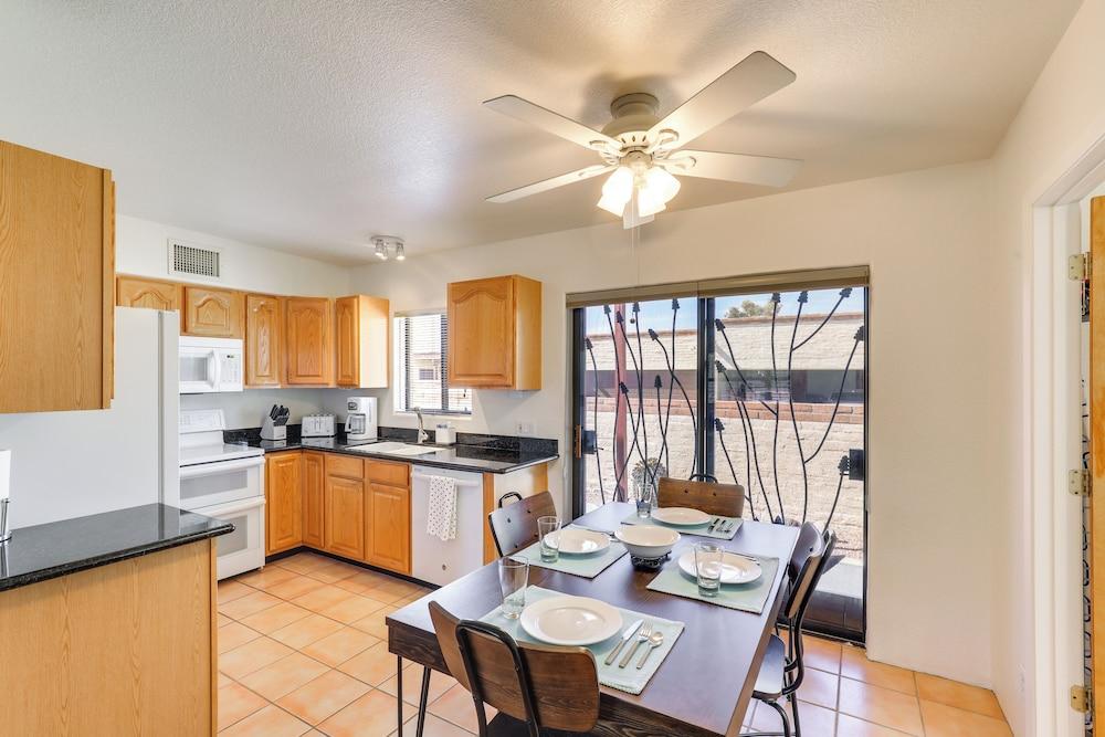 Bright Tucson Home w/ Patio By Rillito River Path!