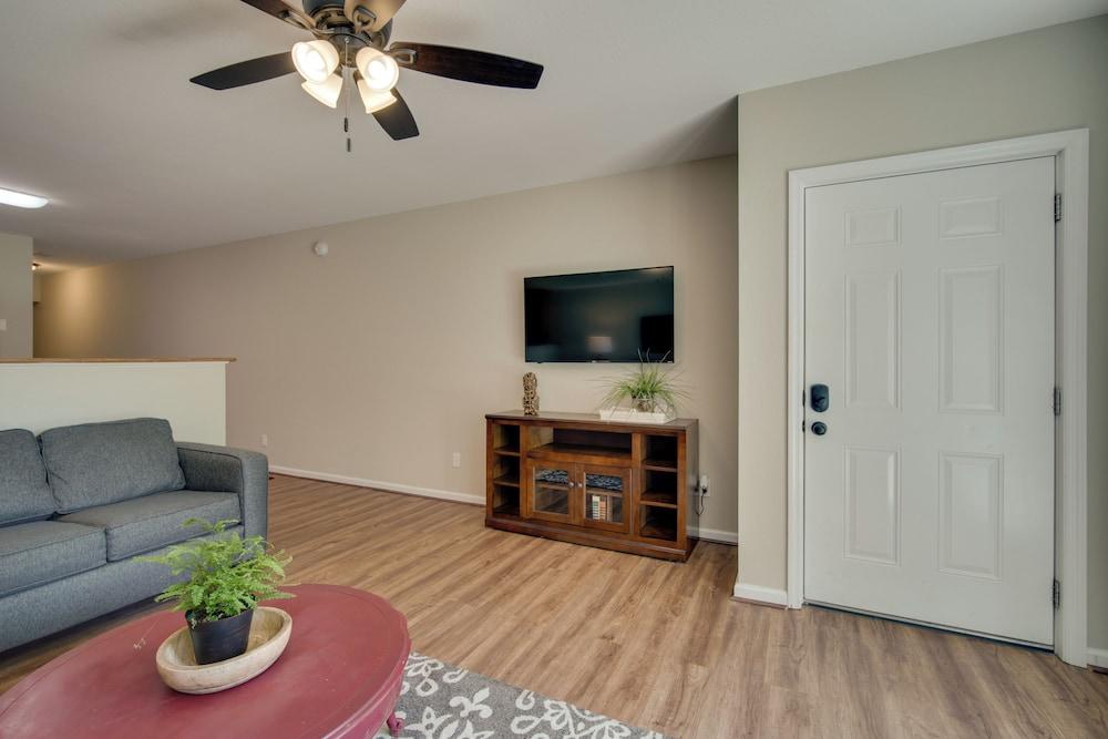 Ground-floor Retreat Only 1 Mi to Cloudland Canyon