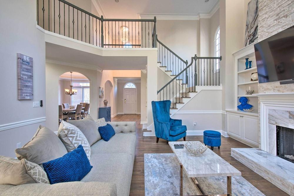 Updated Mableton Home ~ 14 Miles to Downtown Atl!