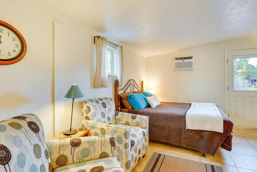 Budget-friendly Tucson Studio: 2 Mi to University!