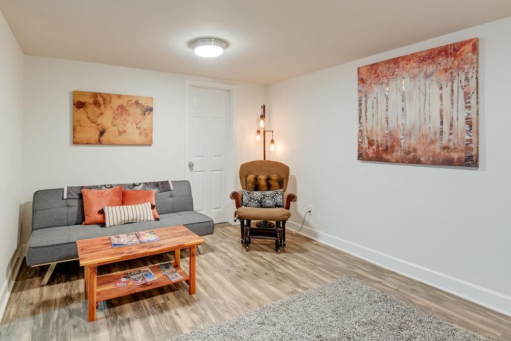 Old Hickory Hideout: Charming Apt w/ Deck!