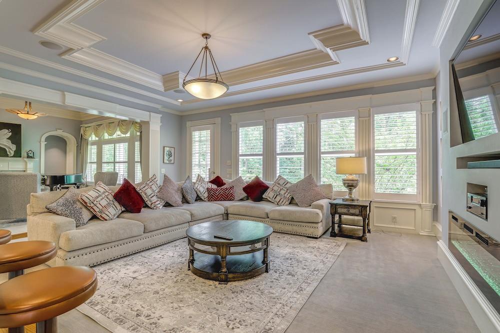 Buford Mansion w/ Pool ~ 14 Mi to Lake Lanier