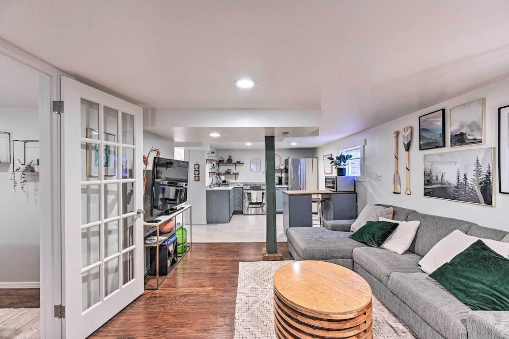 3 Mi to Dtwn Seattle: Queen Anne Apartment!