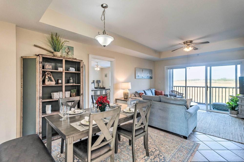 Breezy Darien Condo w/ Tranquil Marsh Views!