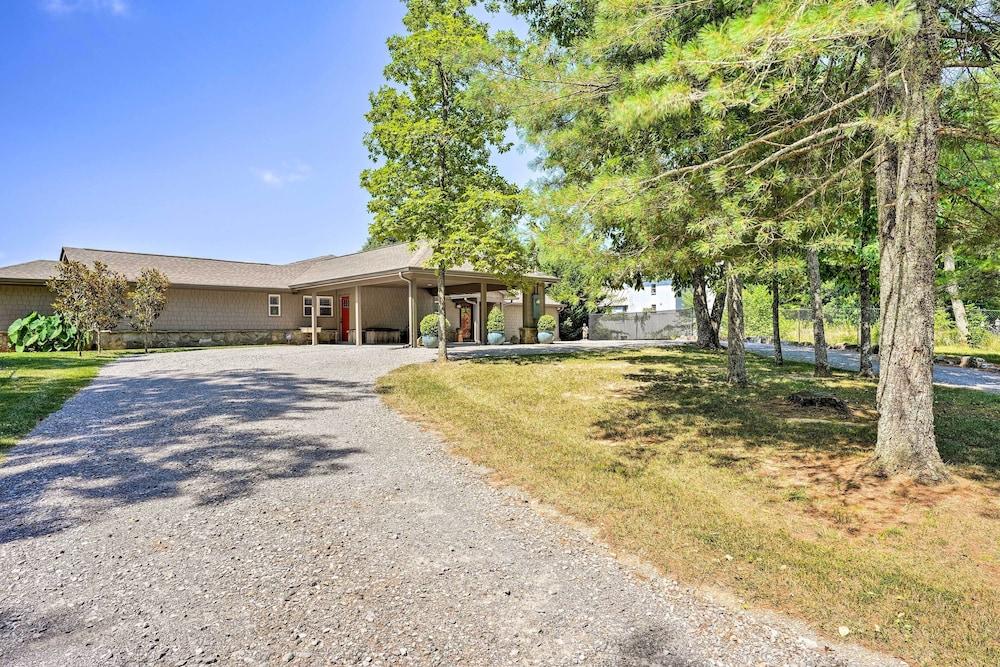 Rising Fawn Home w/ Expansive Mountain Views!