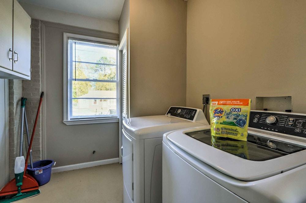 Peaceful Columbus Retreat w/ Deck & Yard!