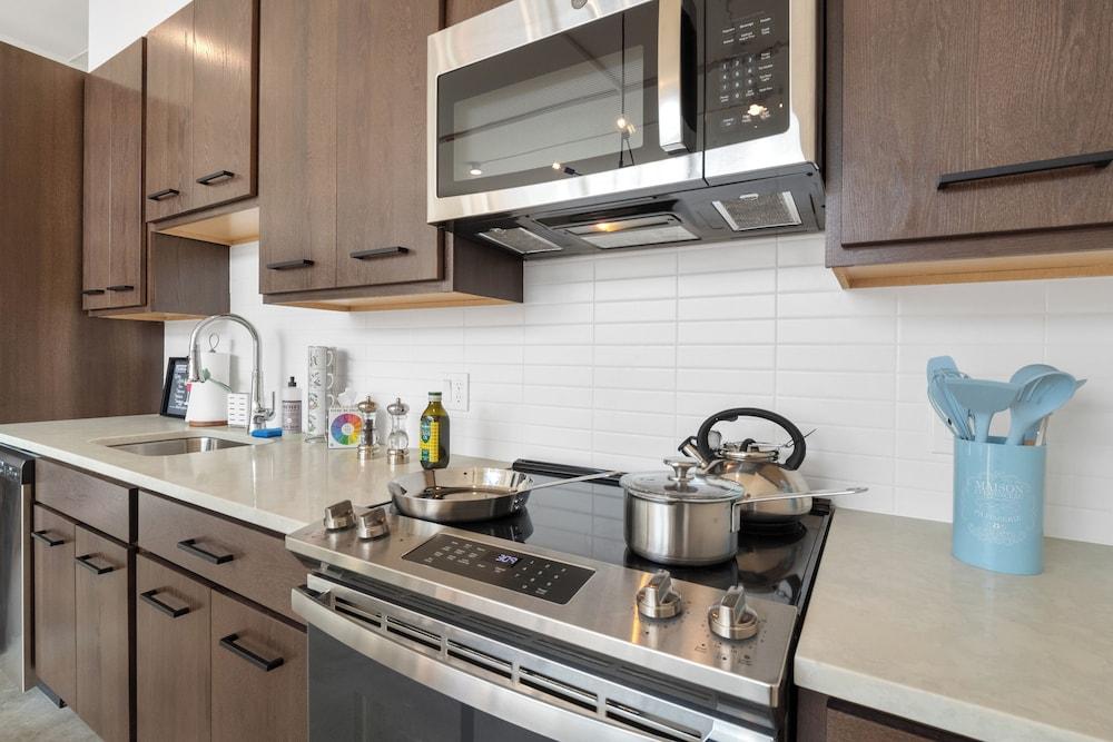 Ballpark Luxury Loft Steps from Arch