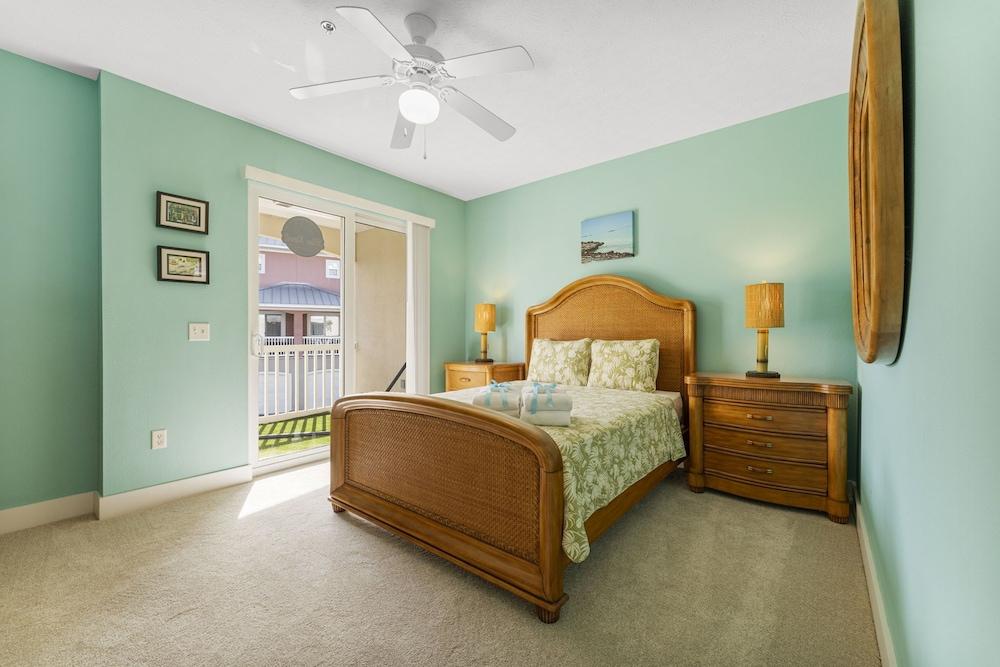 22460 Front Beach Rd - Sunshine House