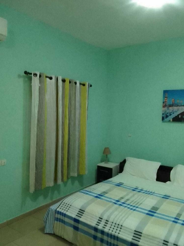 RESIDENCE COCONUT HOTEL