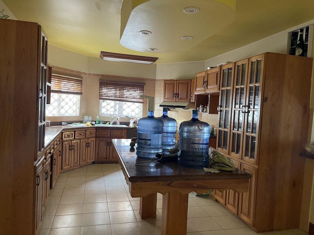 Skyline Suites Sunset Room 1 Bedroom Home by RedAwning