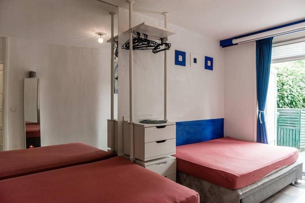 Nice 2 Double Bed in Sunny House in Amsterdam West