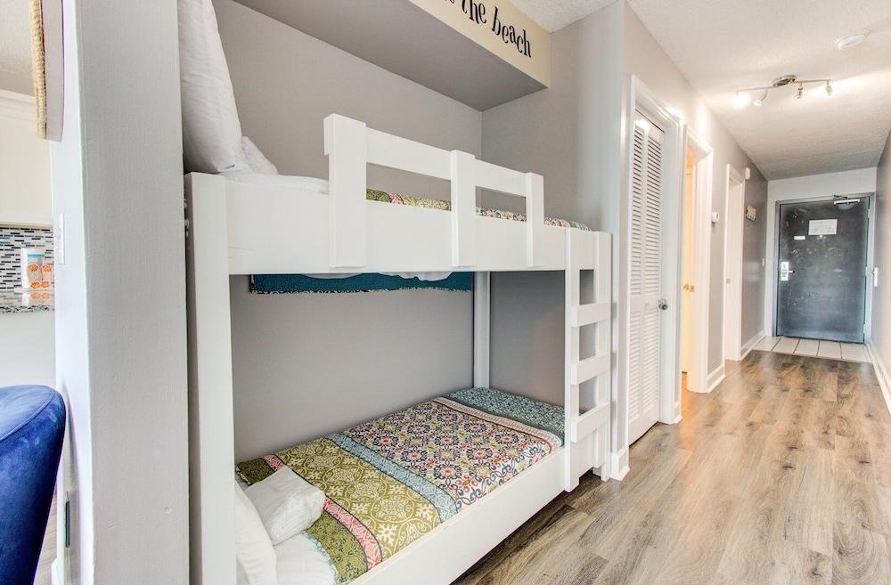 0607 Just Beachy by Atlantic Towers