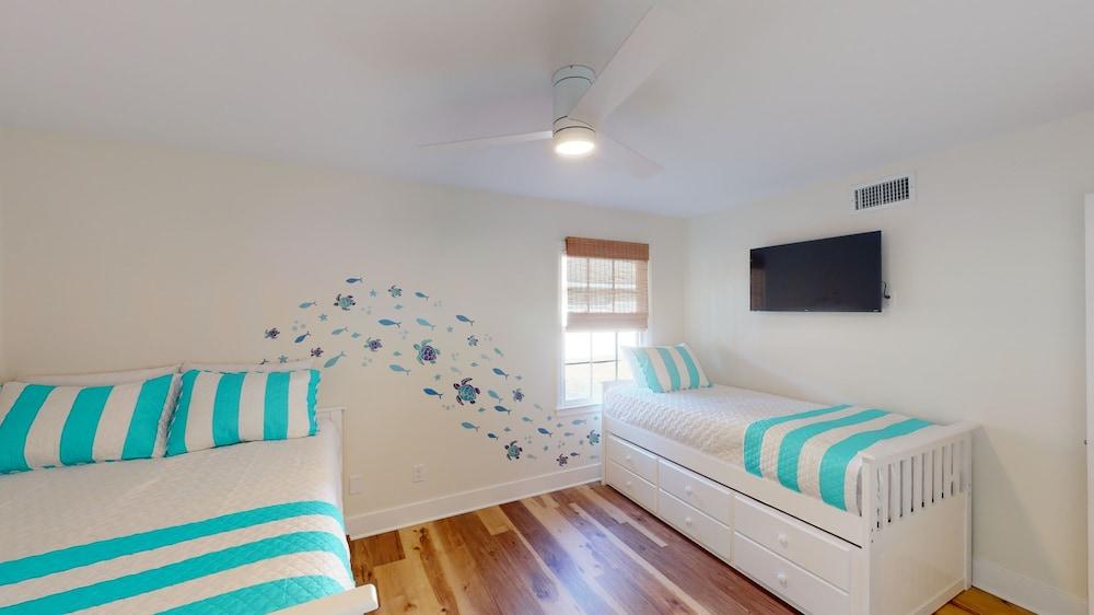 Loggerhead Lodge 4 Bedroom Home