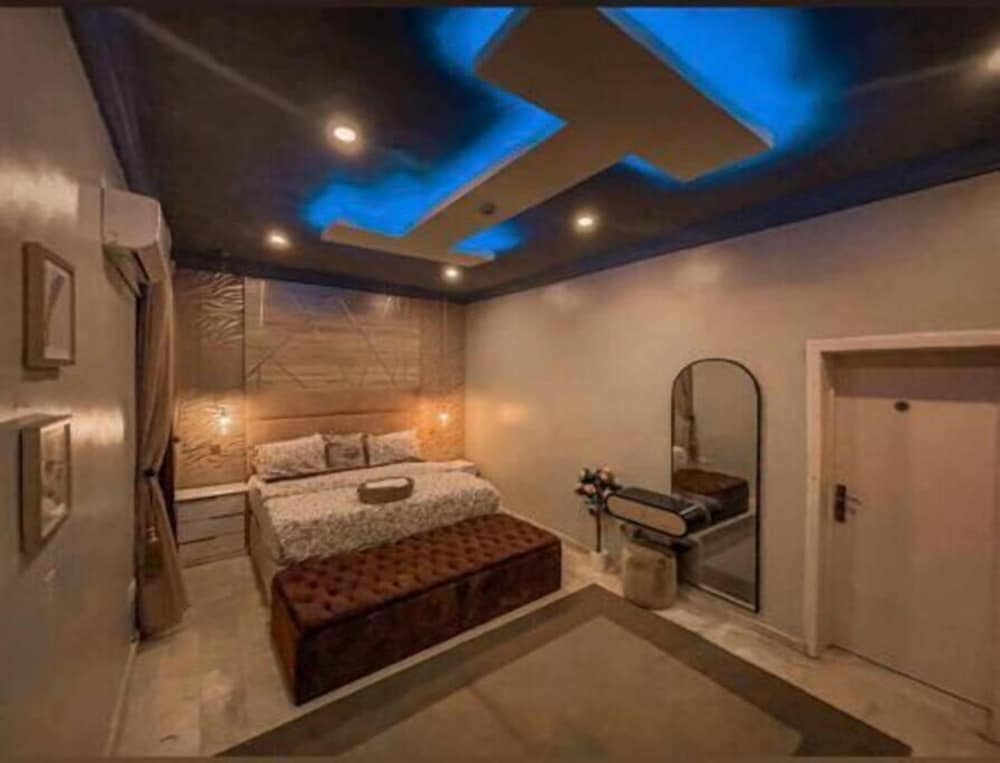 Granville Penthouse Apartments