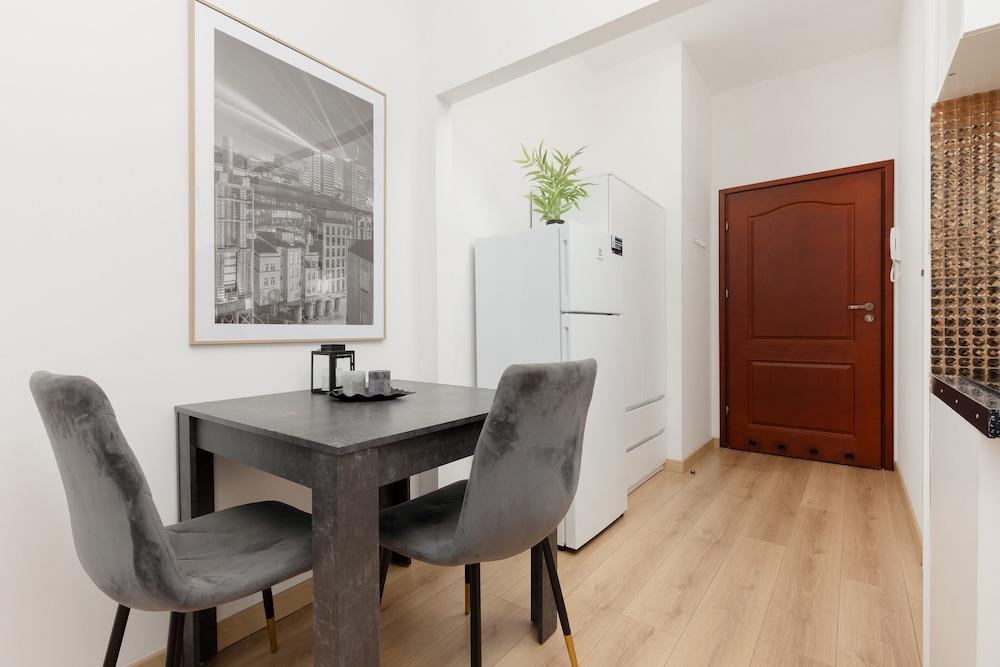 Piotrkowska Modern Studio by Renters