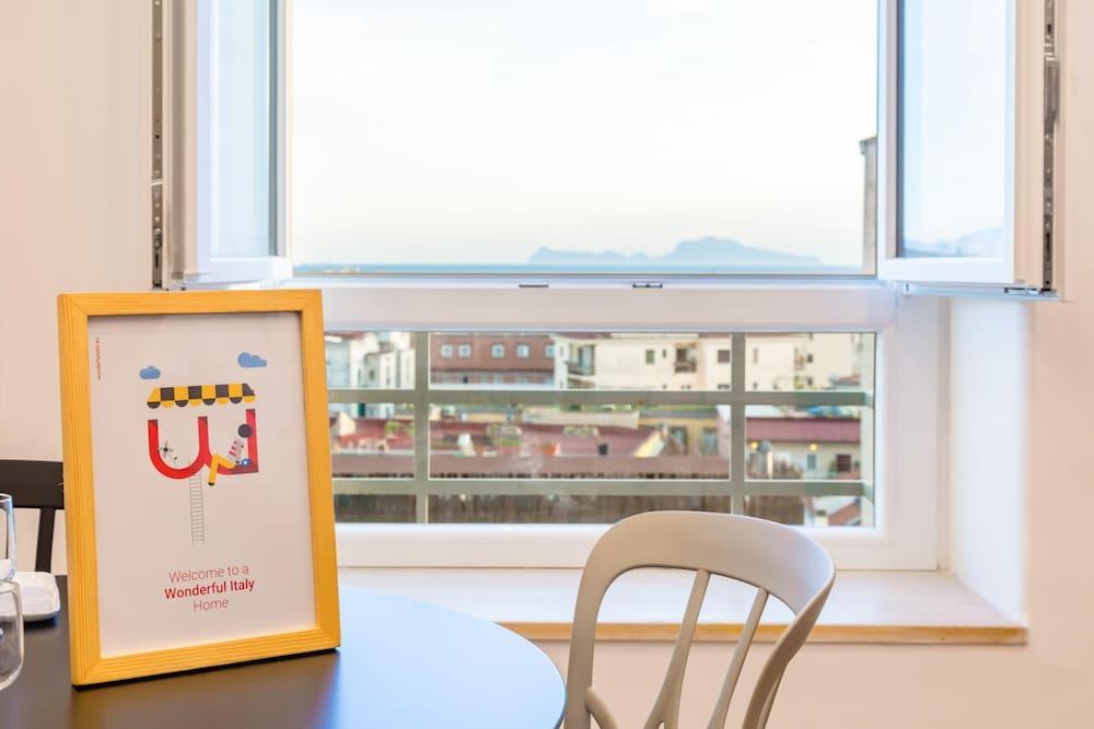 Colonna Apartment 4 by Wonderful Italy