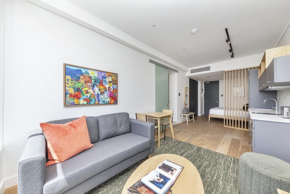 Comfortable Studio With City Views