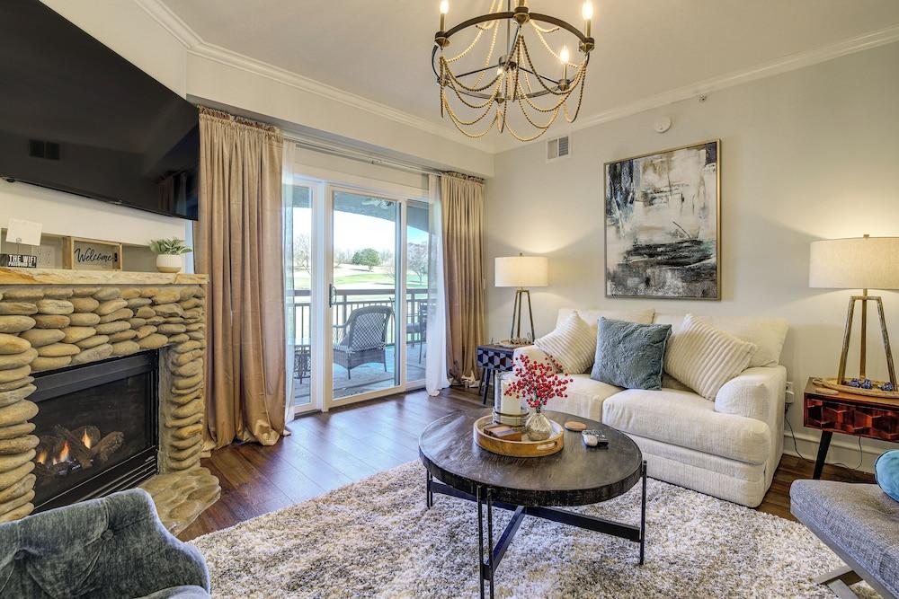 Elegant Pigeon Forge Condo w/ Golf Course View!