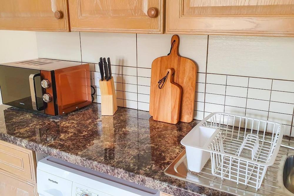 Charming 2-bed Apartment in Stroud