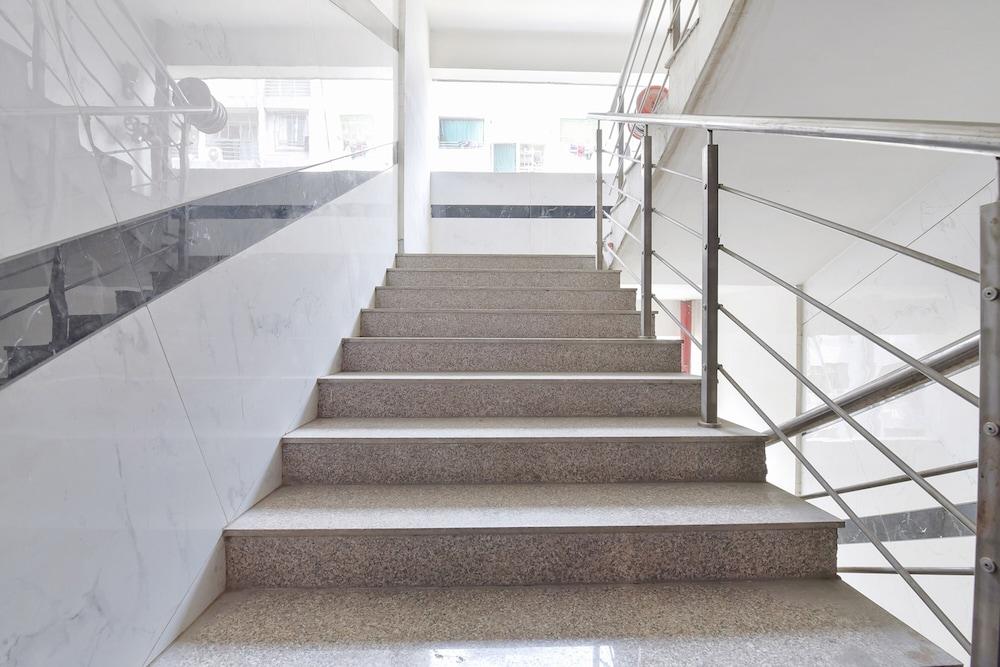 Fabhotel Maan Palace