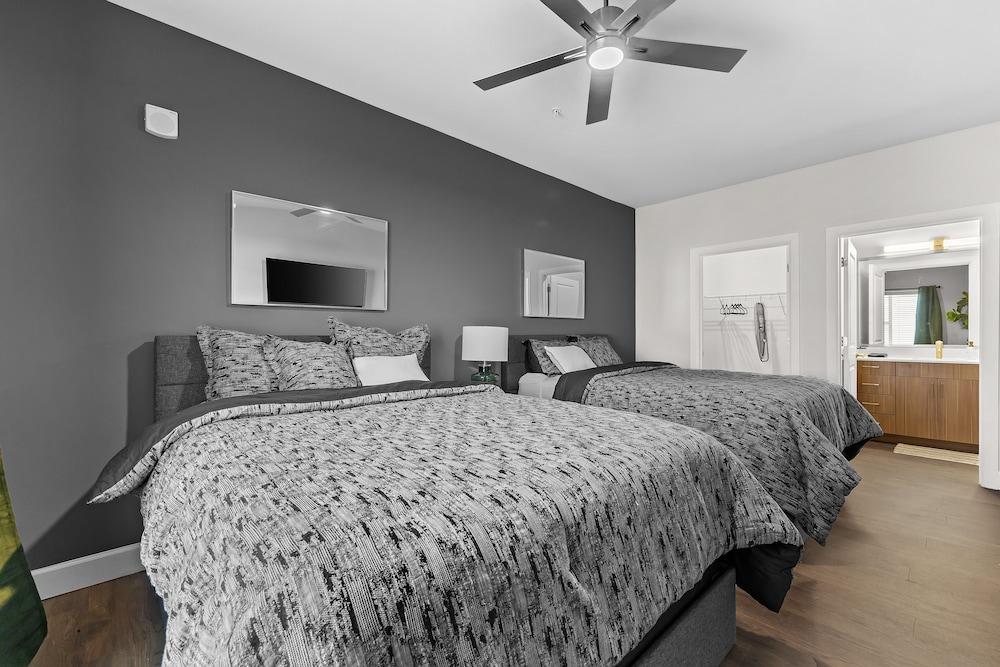 Platinum Suite Penthouse Suite The Gulch